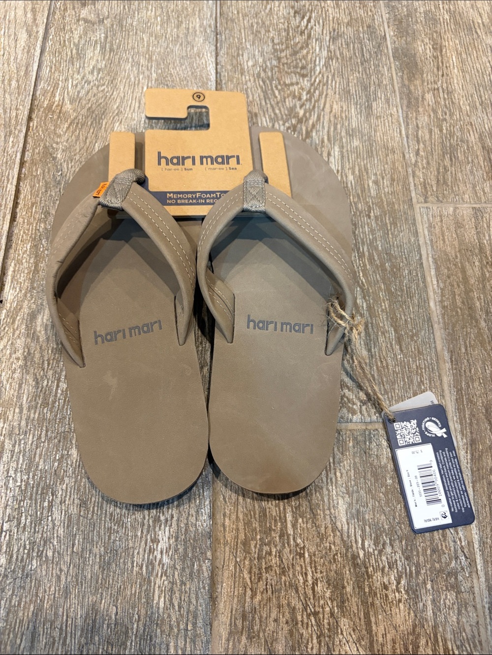 Hari Mari Men’s stone leather Flip Flops – Memory Foam Comfort size 9